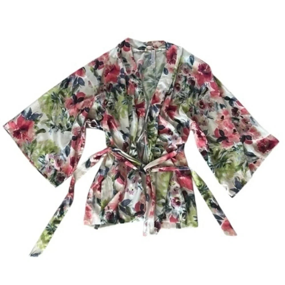 Cacique size 18/20 floral satin kimono robe